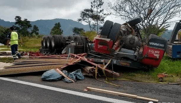 巴西嚴(yán)重車禍死亡人數(shù)升至38人專業(yè)評估解析_Tizen30.40.58