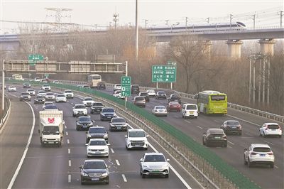 4949澳門免費(fèi)資料一肖一碼,春運(yùn)期間全國公路網(wǎng)客車自駕占比高精細(xì)解析評估_UHD版24.24.68